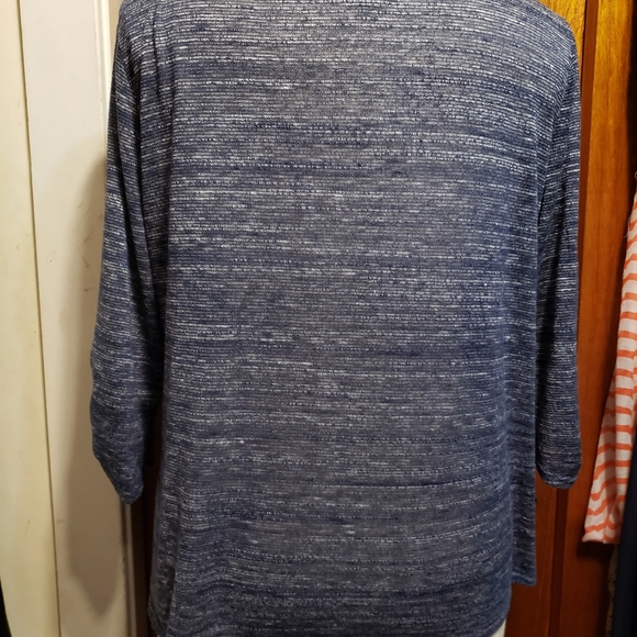 iZ Byer 3xl 3/4 sleeve lightweight top - Picture 3 of 8